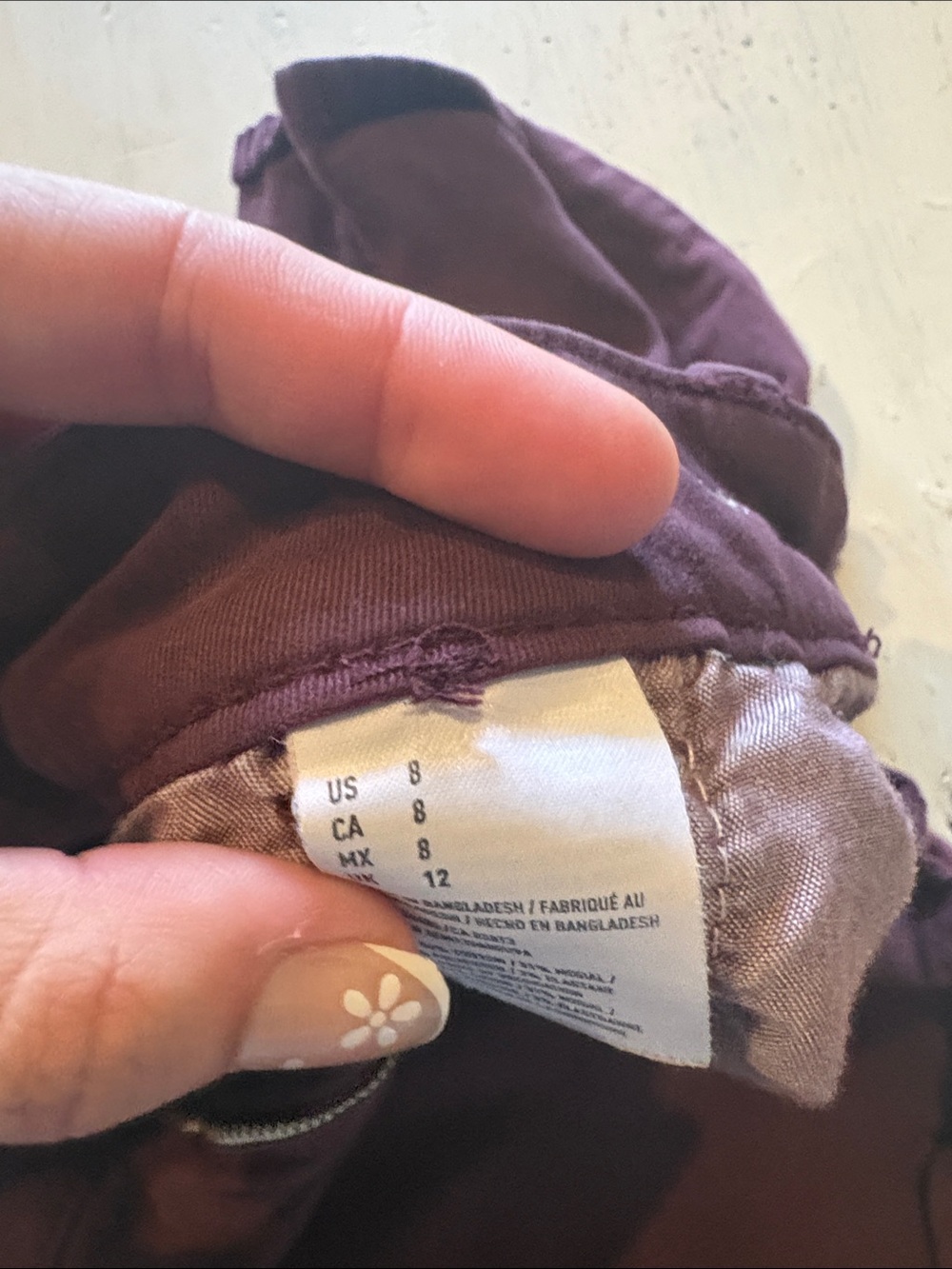 American Eagle Outfitters Burgundy Women's Shorts - Picture 4 of 5